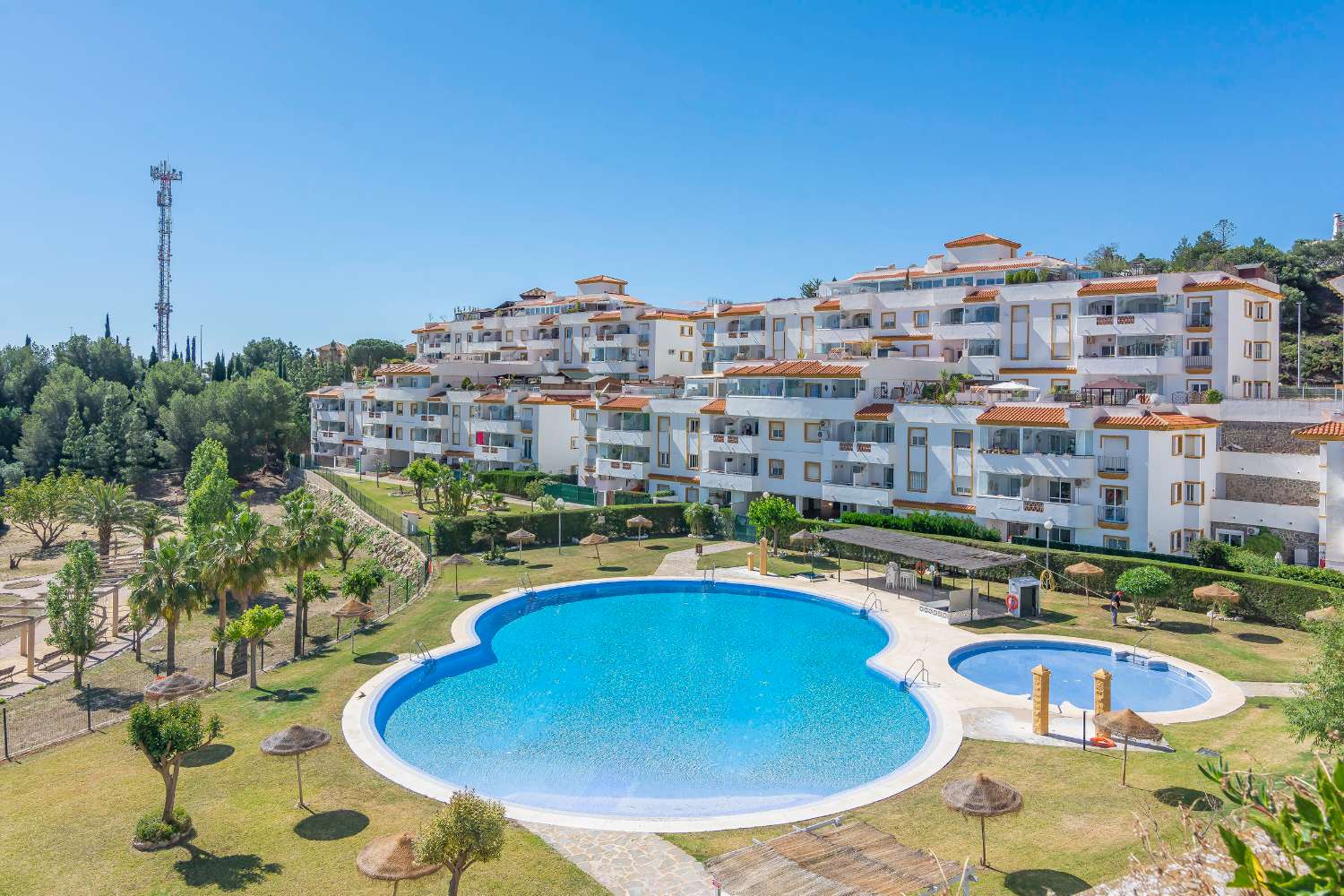 GRAN APARTAMENTO CON VISTAS AL MAR Y  MAS DE 60 METROS DE TERRAZA