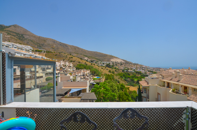 FANTASTICO ATICO DUPLEX CON VISTAS PANORAMICAS AL MAR