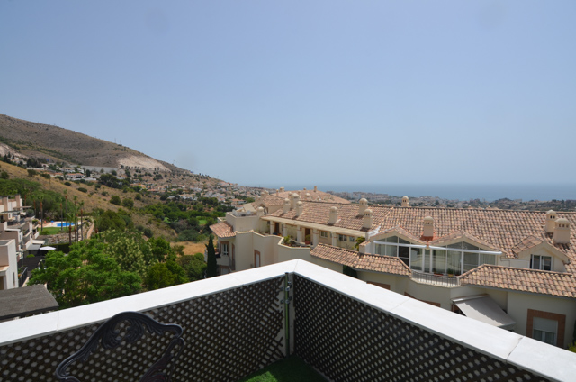 FANTASTICO ATICO DUPLEX CON VISTAS PANORAMICAS AL MAR