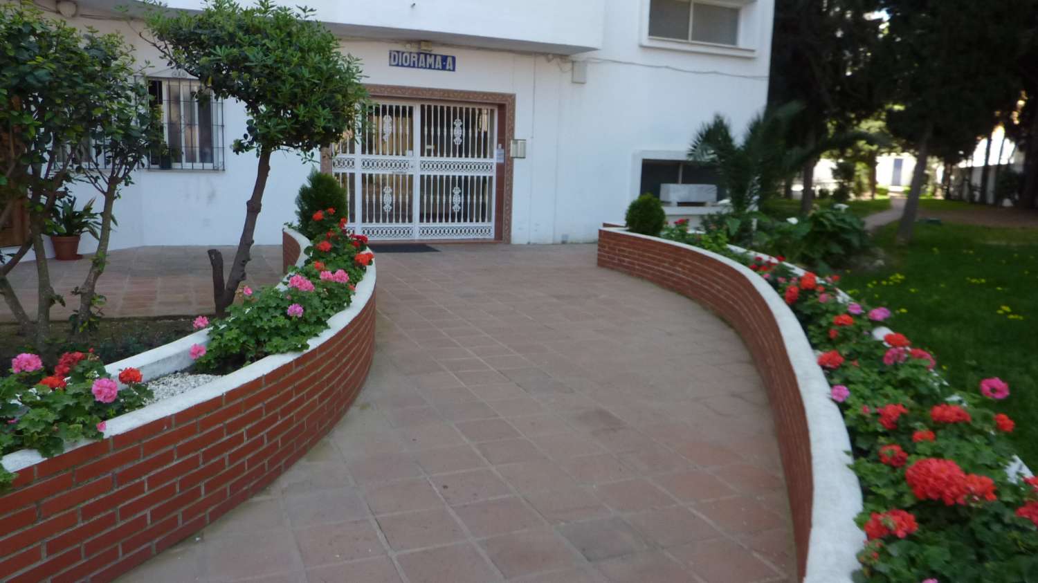 DUPLEX EN VENTA EN PLENO CENTRO DE ARROYO DE LA MIEL